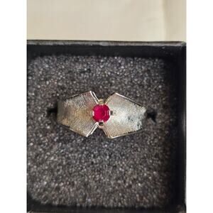 Sterling Silver Ring With Red‎ Stone Size 11